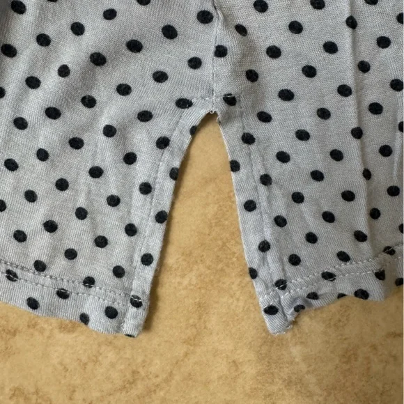 Bundle of 2 H&M Flutter Sleeve Tees - Picture 9 of 9